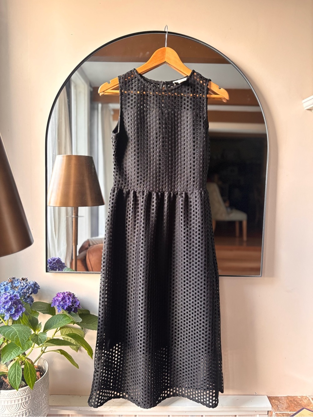 H&M | eyelet sleeveless dress | size 6 - Picture 2 of 5